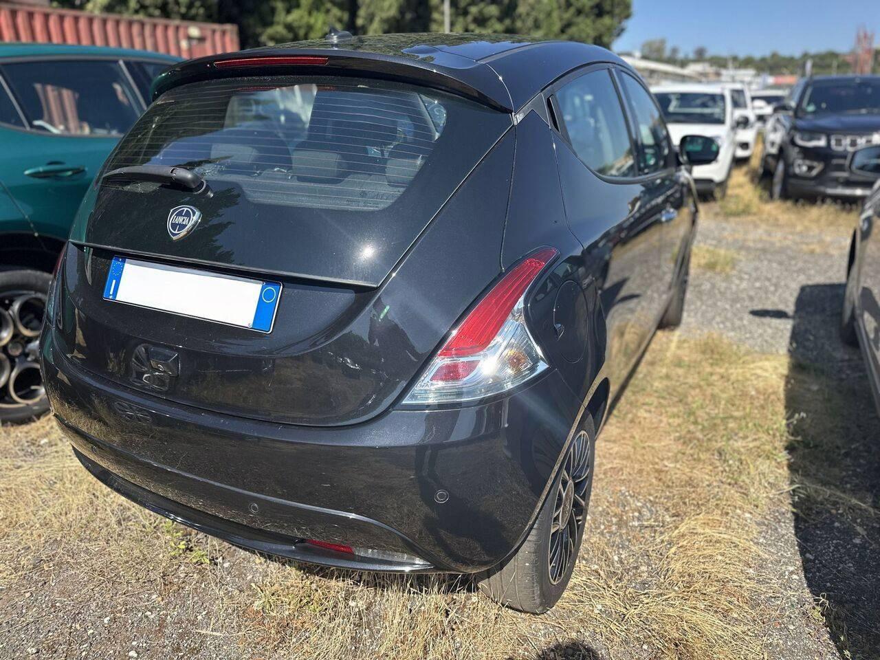 LANCIA Ypsilon III 2021 - Ypsilon 1.0 firefly hybrid Platino s&s 70cv