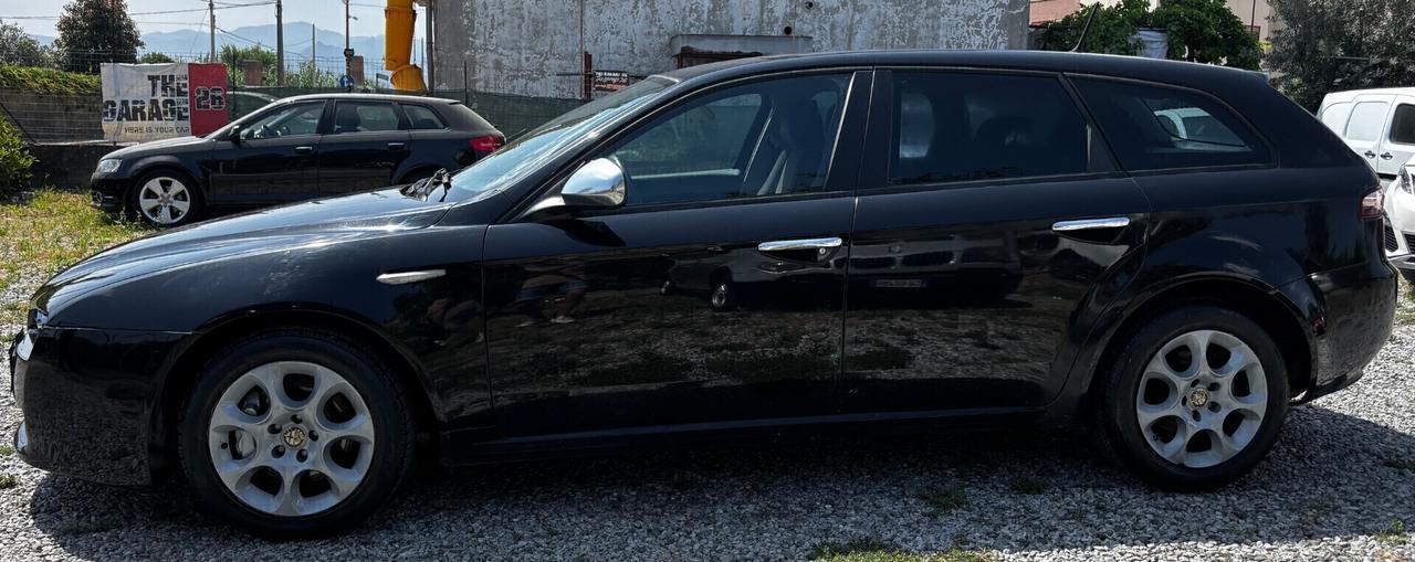 Alfa Romeo 159 2.0 JTDm Sportwagon Distinctive