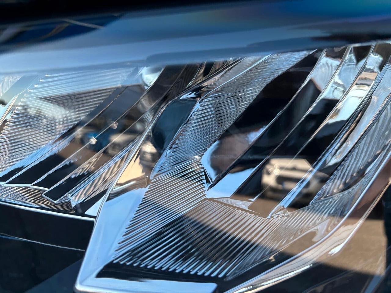 Peugeot 2008 ALLURE PACK BlueHDi 110 6mt SPOTICAR