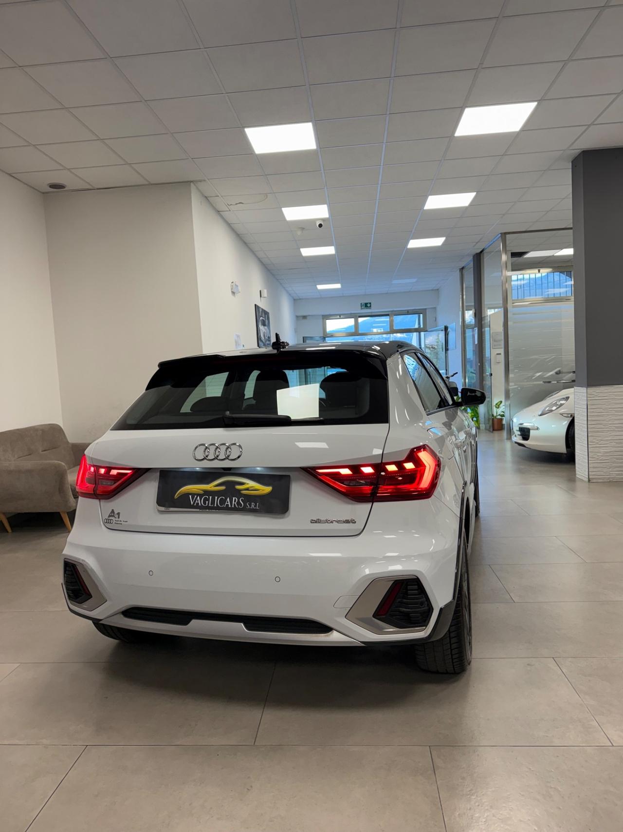 Audi A1 allstreet 35 TFSI Identity Contrast