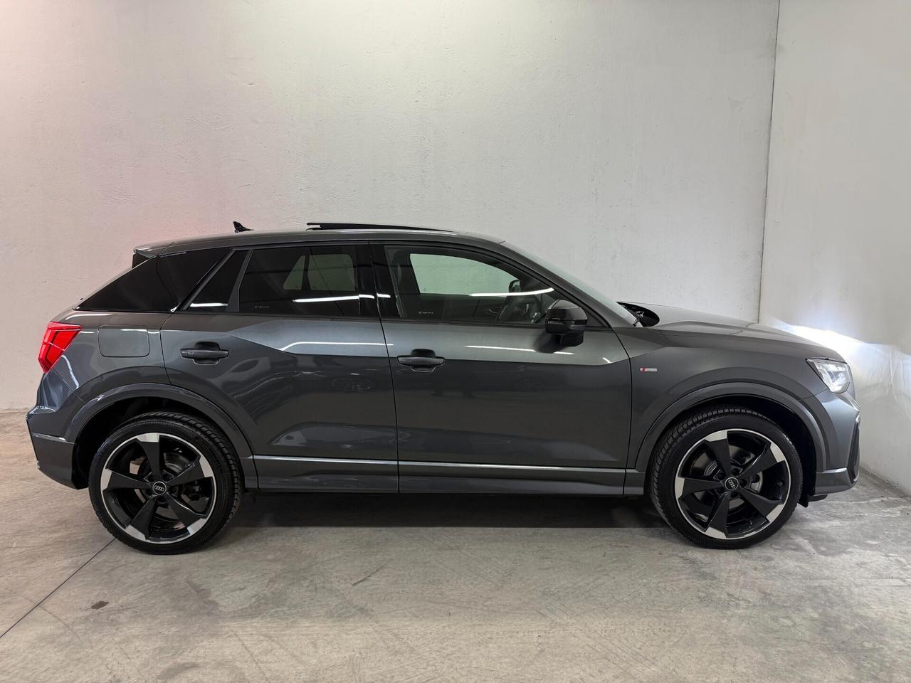 Audi Q2 40 Tfsi Identity Black Quattro Tetto Gancio Traino