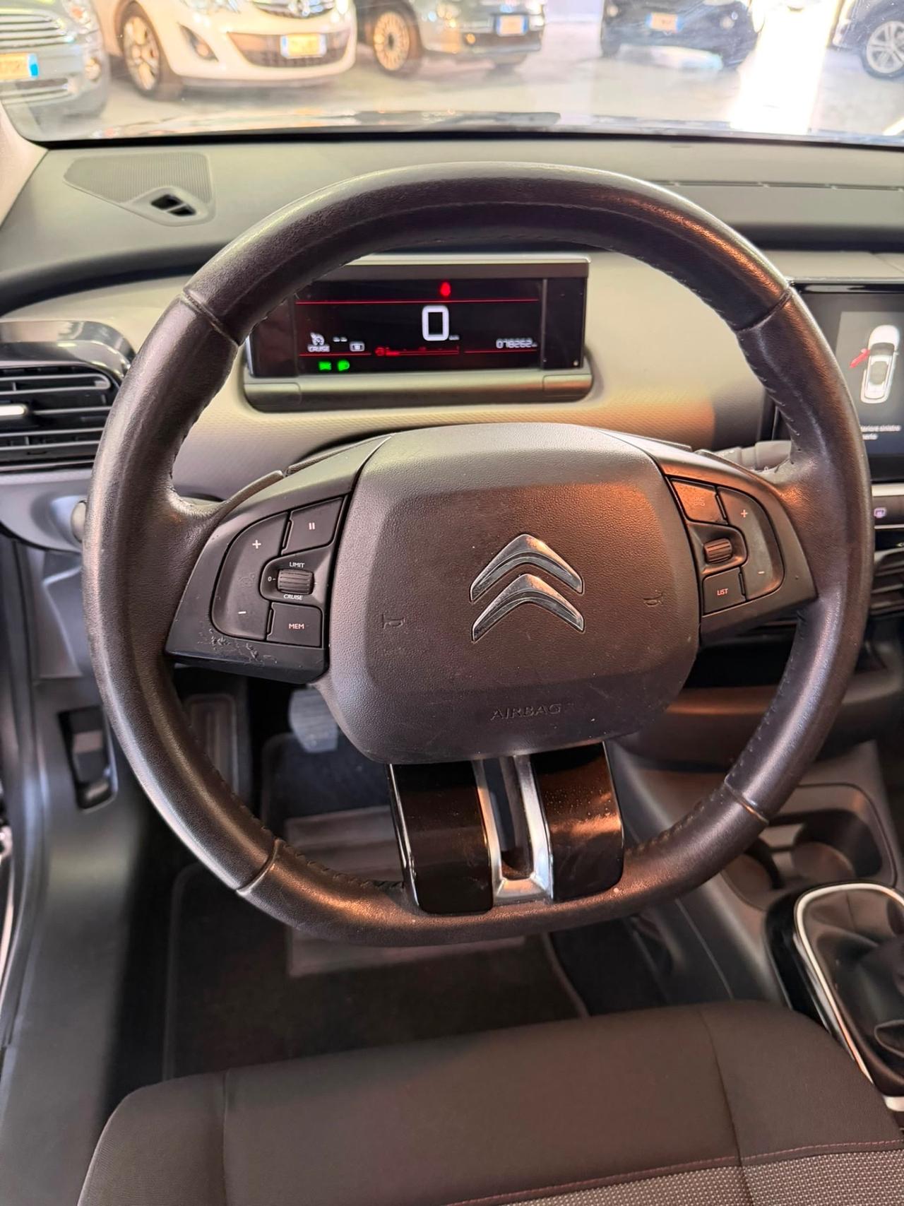 Citroen C4 Cactus BlueHDi 100 S&S Shine