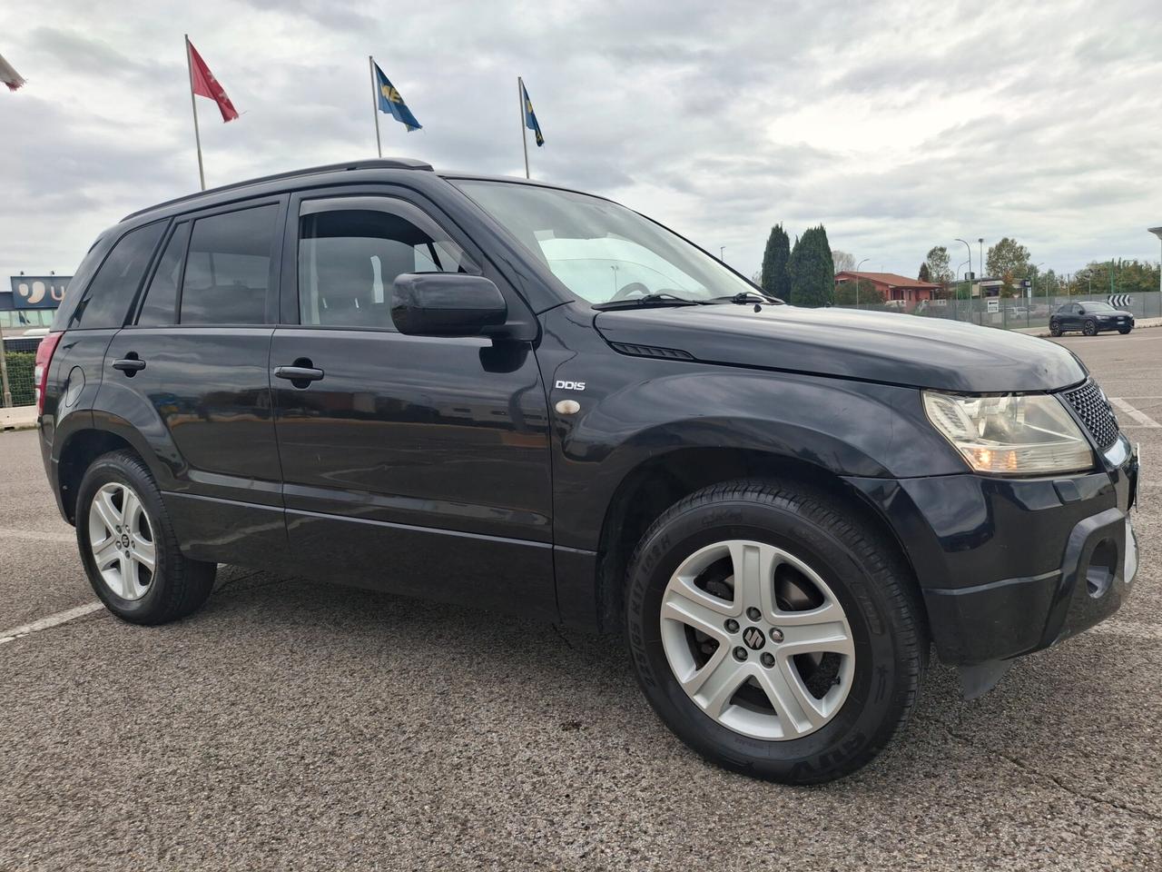 Suzuki Grand Vitara 1.9 DDiS-5 Porte-Executive-Pelle-