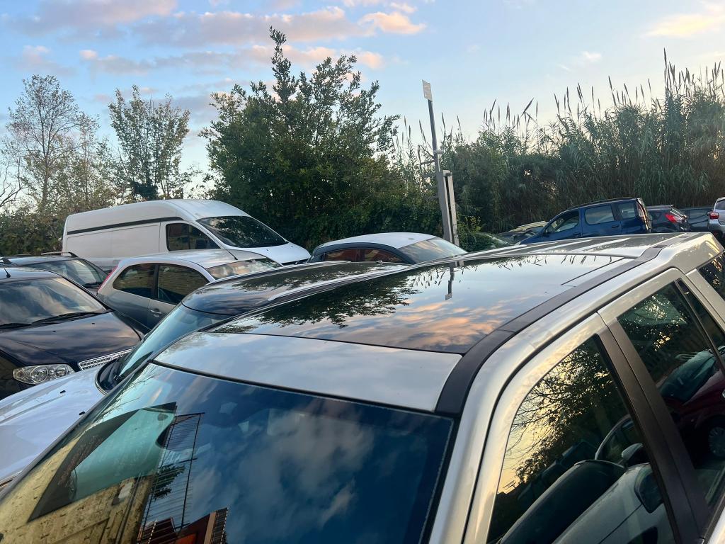 Land Rover Freelander 2.2 td4 S 150cv