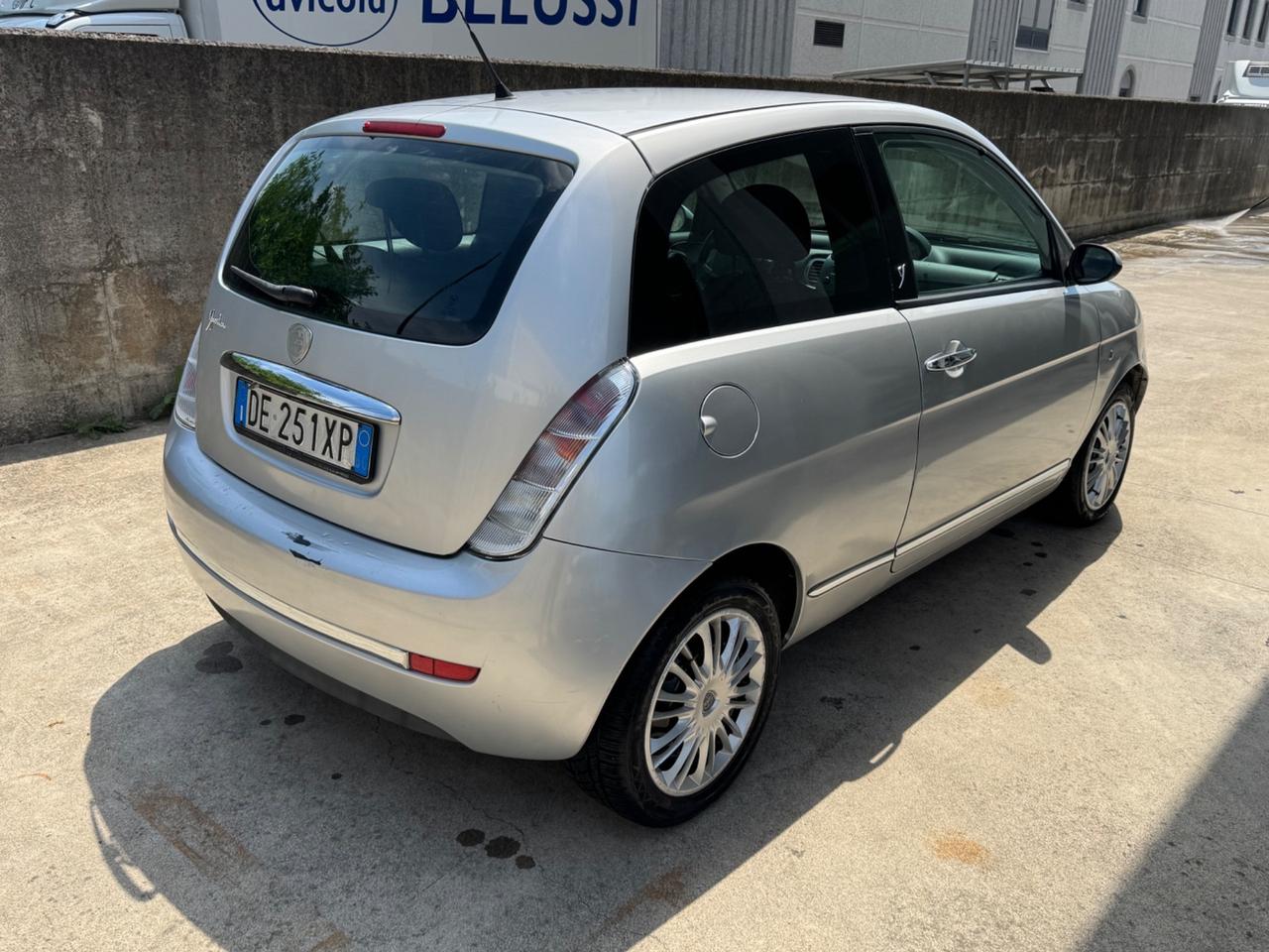 Lancia Ypsilon 1.2 Argento