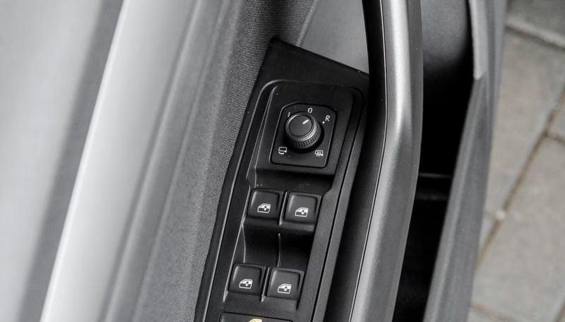 Volkswagen T-Roc 1.5 TSI ACT Life Full Led Navi App connect