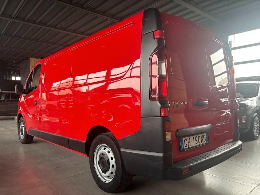 RENAULT TRAFIC 2.0 dCi 120CV L2 H1