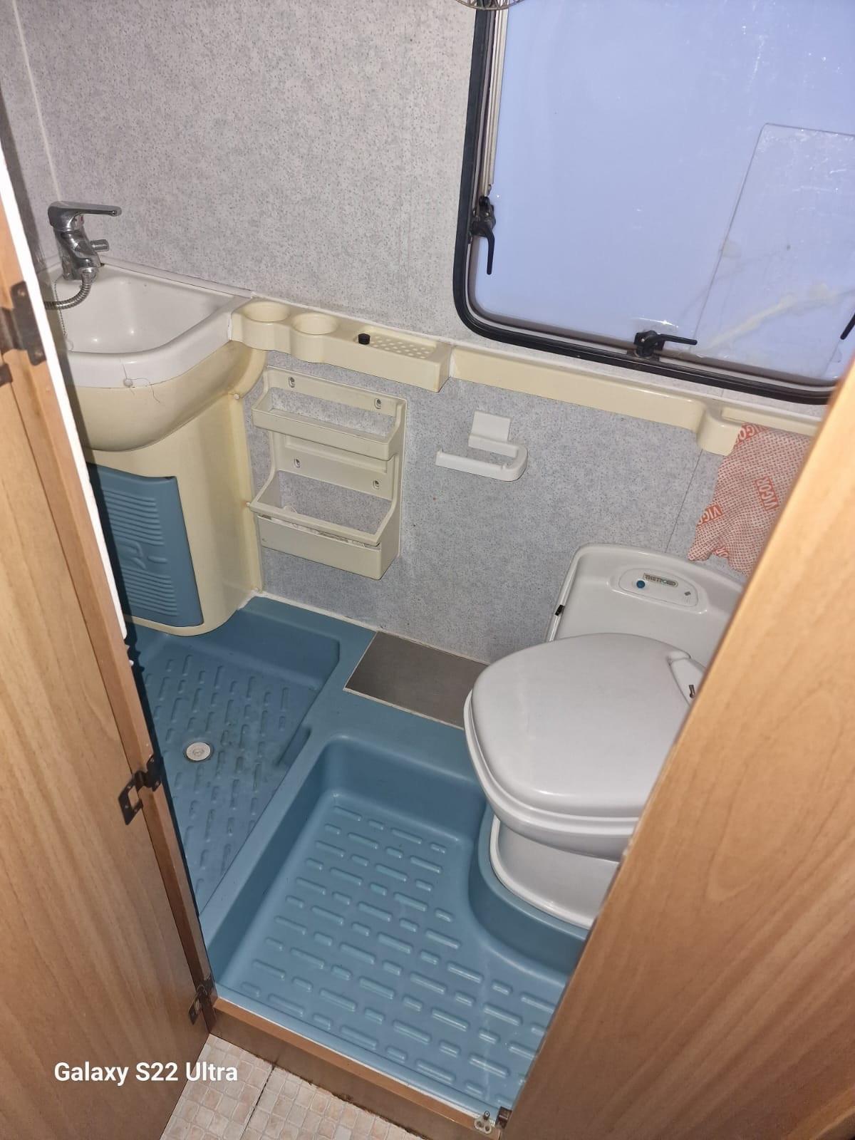 182 MANSARDATO RIMOR Shuttle del 1998 in saldo