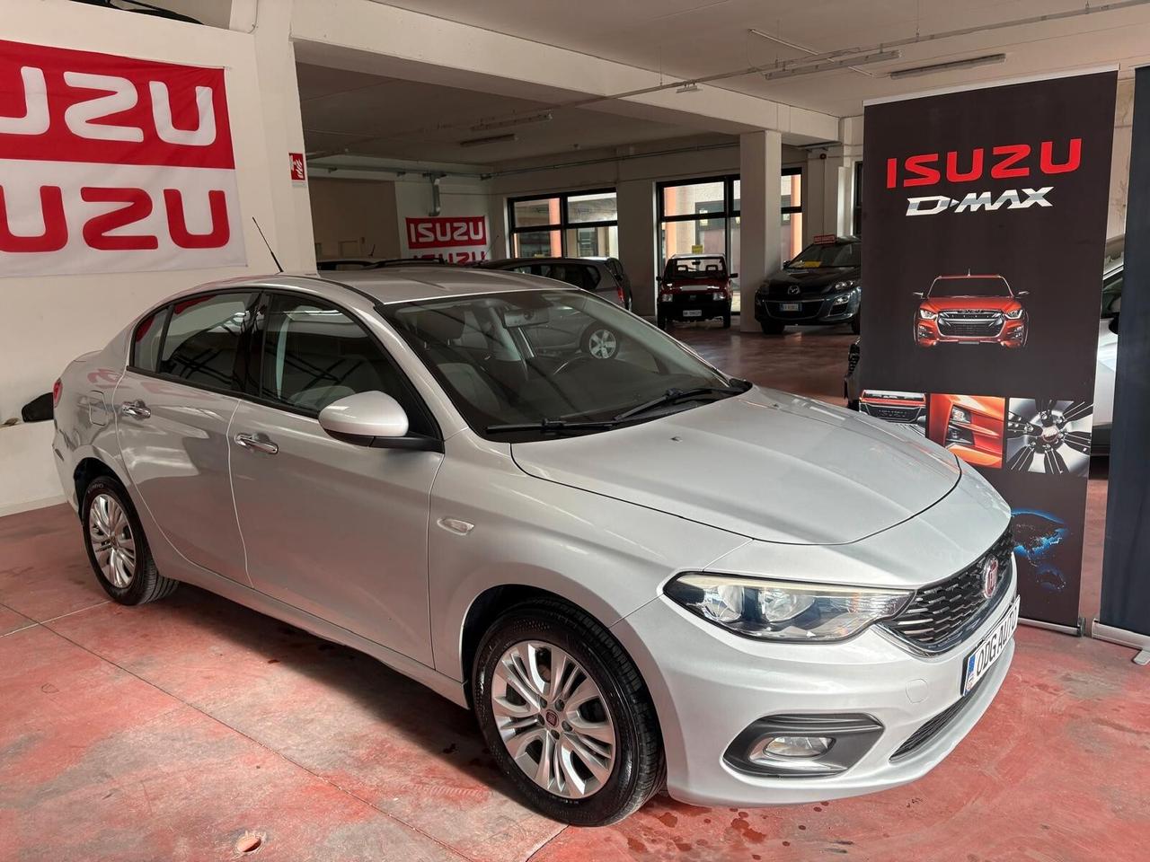 FIAT TIPO BERLINA benzina 1.4 CV 95 Con Km 101.040 certificati Garanzia 12 mesi