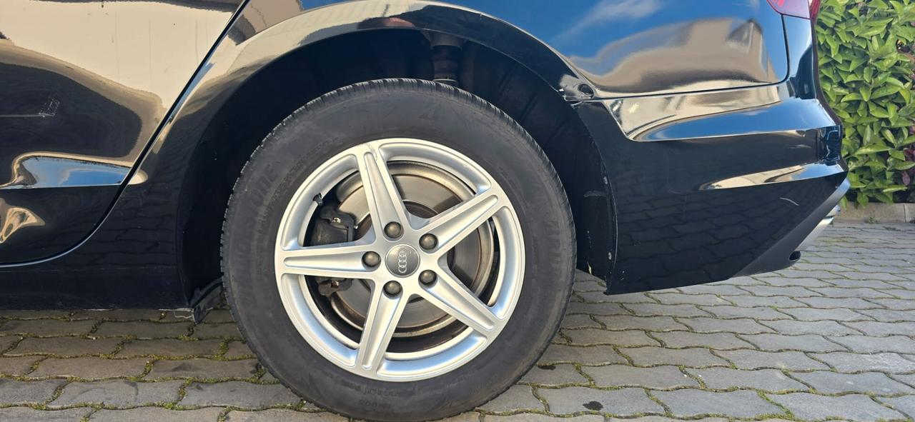 Audi A4 Avant 30 2.0 tdi mhev Business 136cv s-tronic