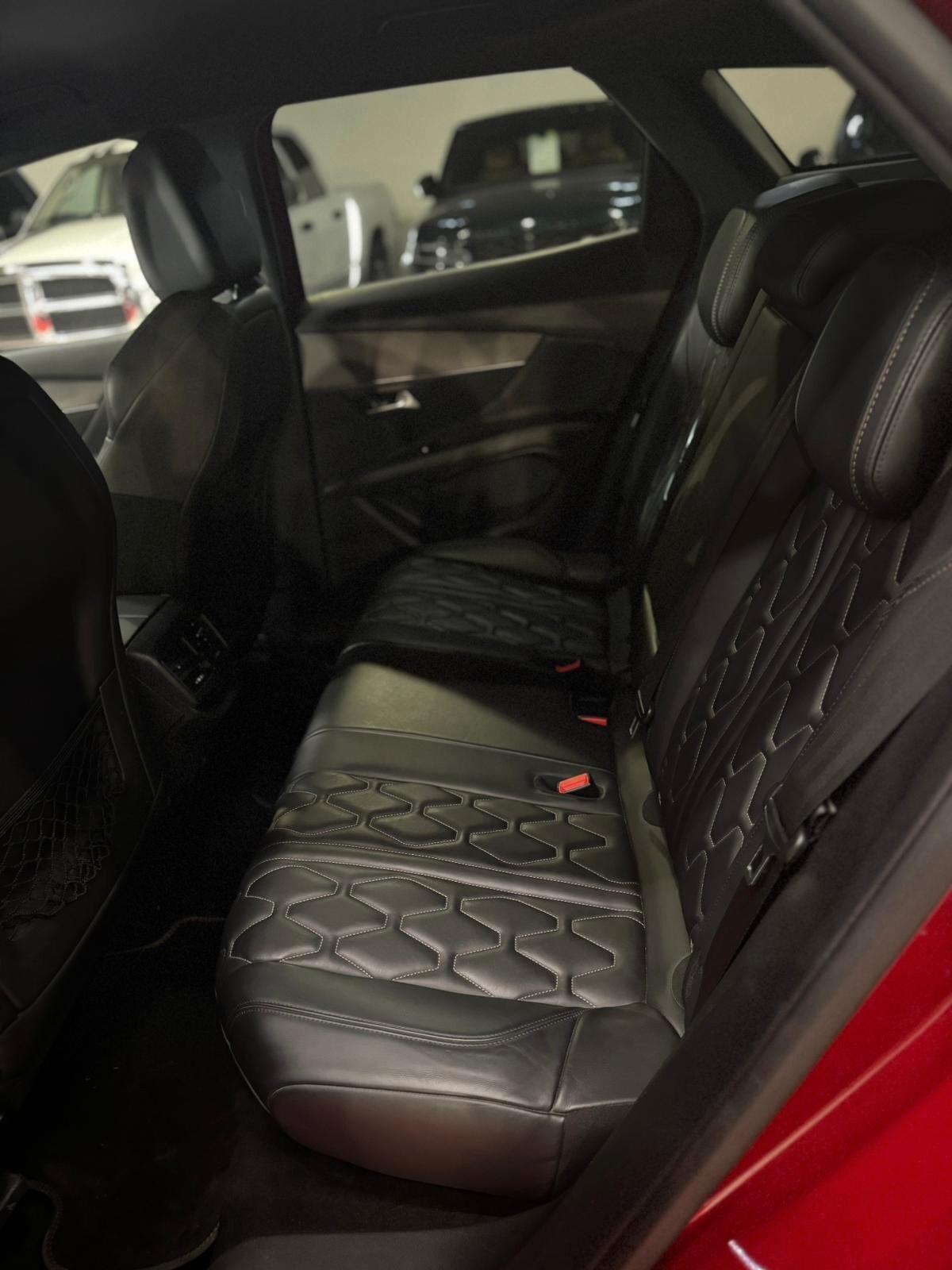 PEUGEOT 3008 GT LINE