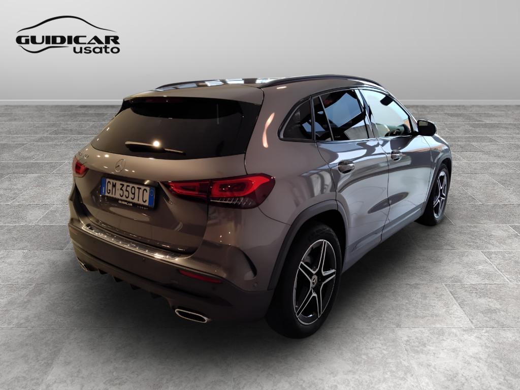 Mercedes-Benz GLA-H247 2020 - GLA 180 d Premium auto