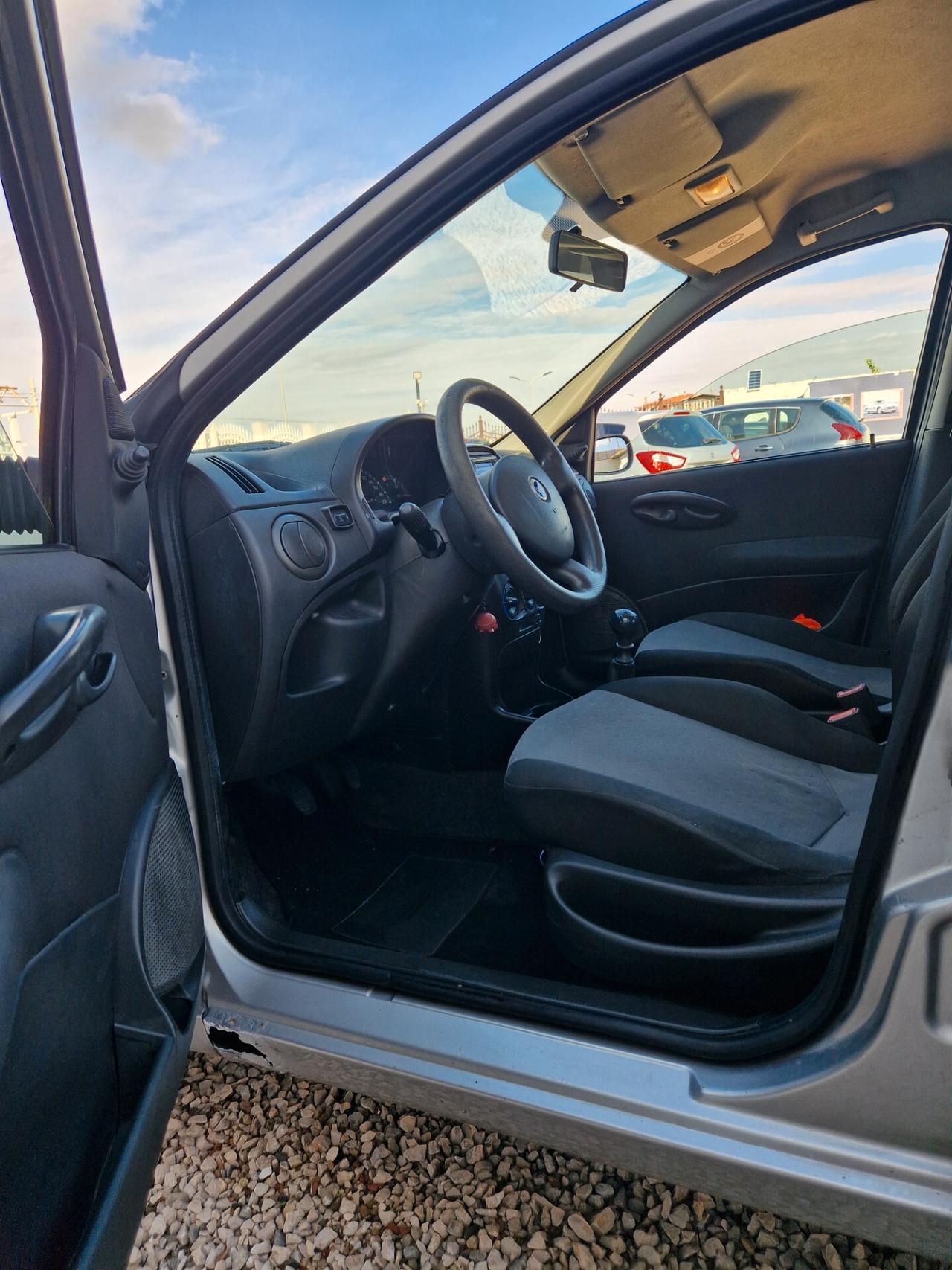 Fiat Punto 1.2 5 porte Active Natural Power