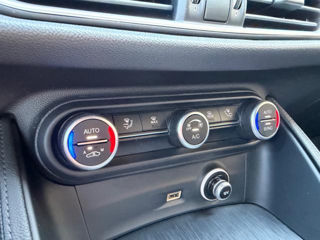 ALFA ROMEO Stelvio 190CV Q4 19'' BLACK+RETROCAMERA+2PDC+PACKBLACK