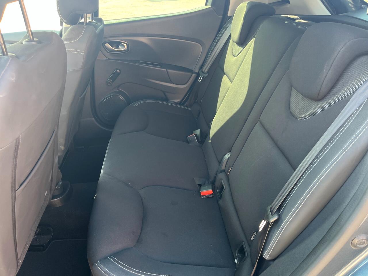 Renault Clio dCi 8V 90 CV 5 porte Moschino Intens