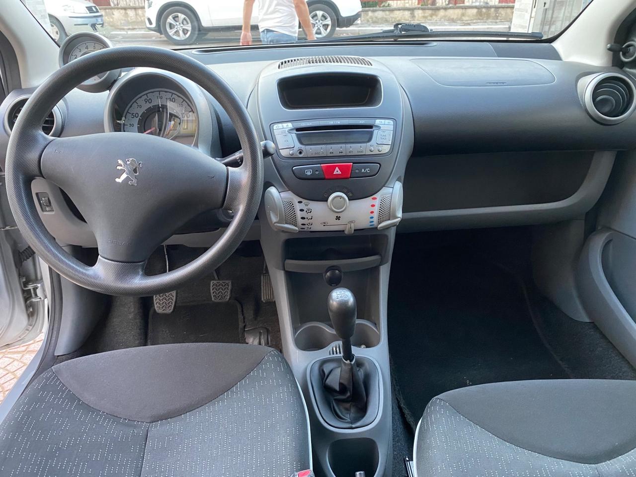 Peugeot 107 1.0 68CV 5p. Allure