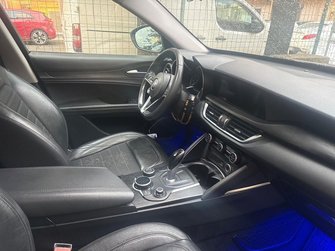Alfa Romeo Stelvio 2.2 Turbodiesel 180 CV AT8 Business