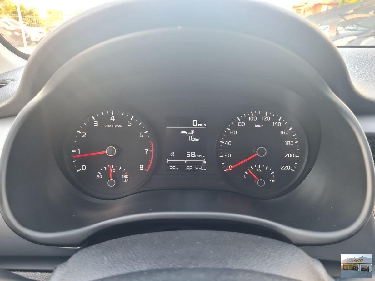 KIA Stonic 1.2 Benzina-Neopatentati-Anno 2022