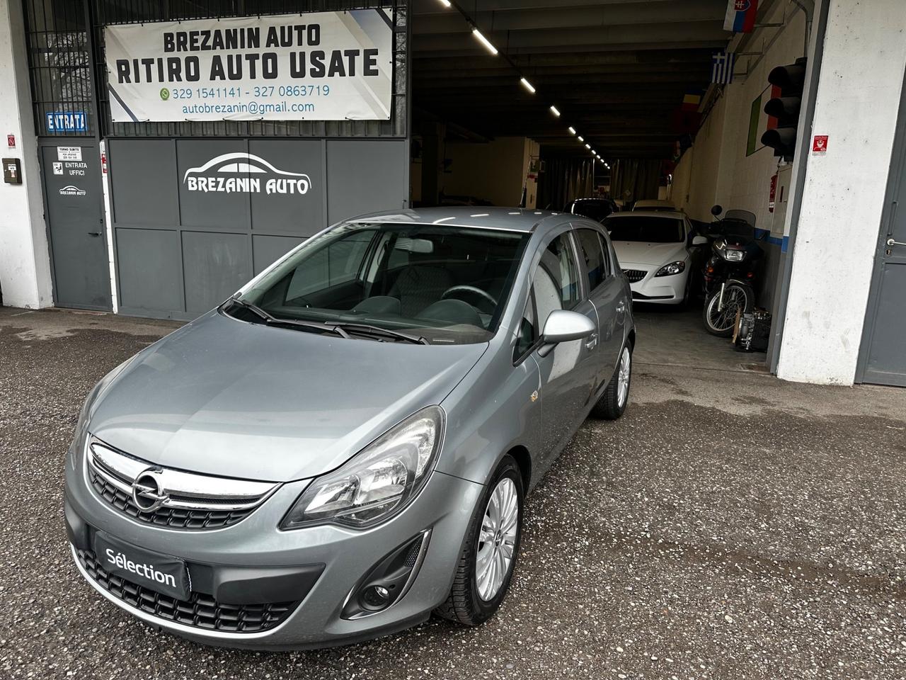 Opel Corsa 1.2 85CV 5 porte GPL-TECH Edition