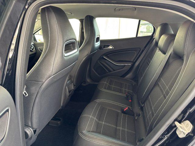 MERCEDES-BENZ GLA 200 CDI Automatic Premium