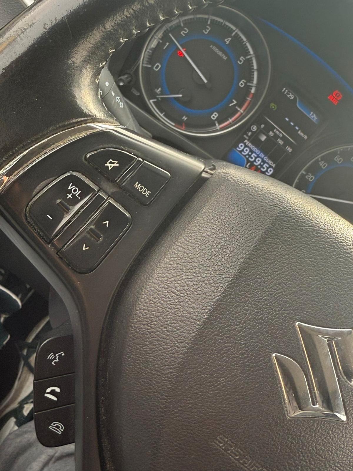 Suzuki Baleno 1.2 Hybrid Top