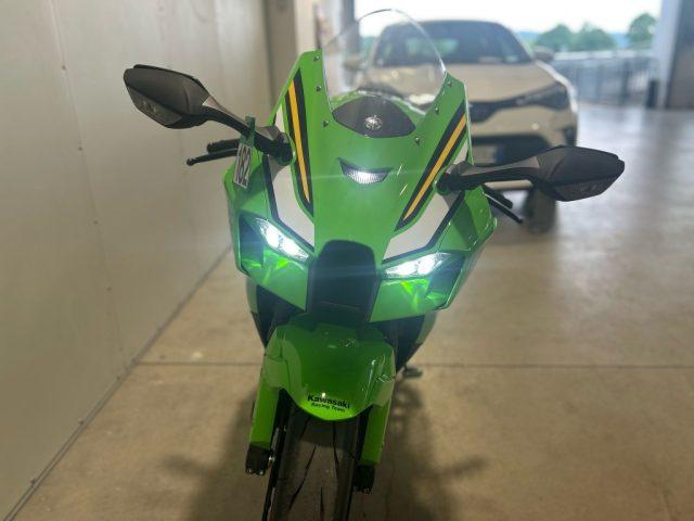 KAWASAKI Ninja 1000 ZX-10R KAWASAKI NINJA 1000 ZX-10R