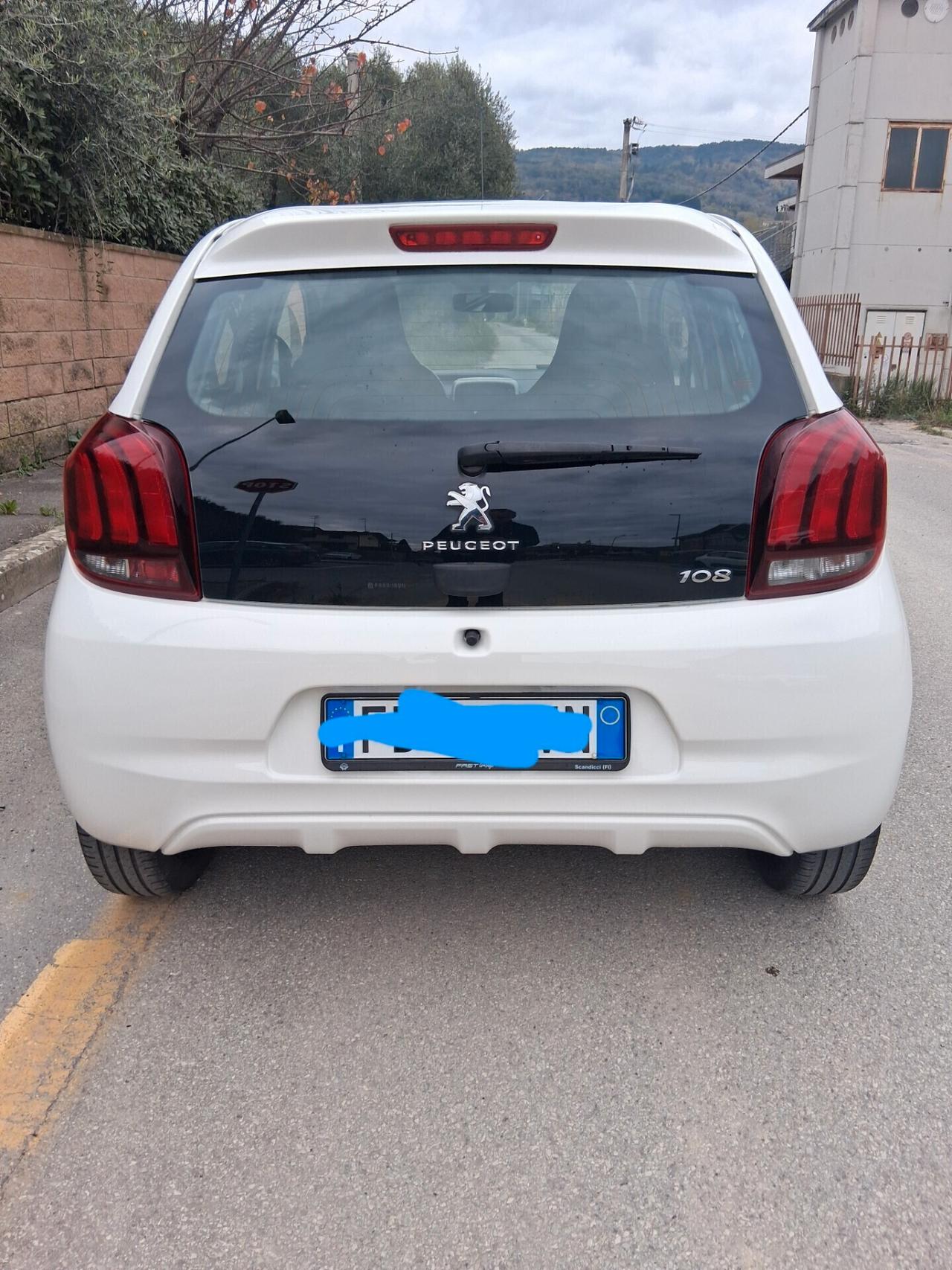 Peugeot 108 VTi 68 ETG 5 Porte Automatica