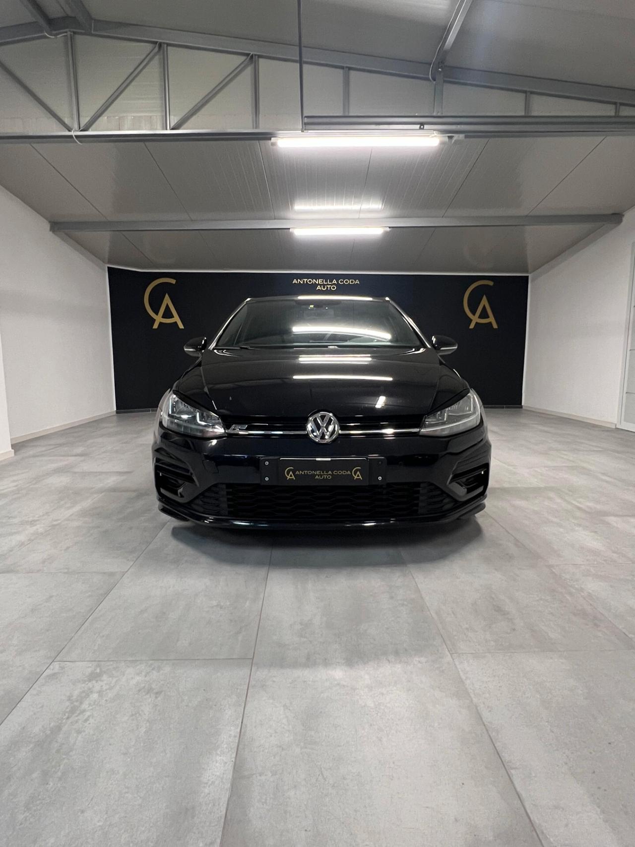 Volkswagen Golf 1.6 TDI 115 CV R-line