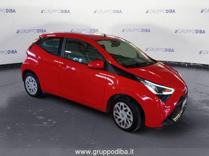 Toyota Aygo II 2018 5p 5p 1.0 x-play m-mt 72cv