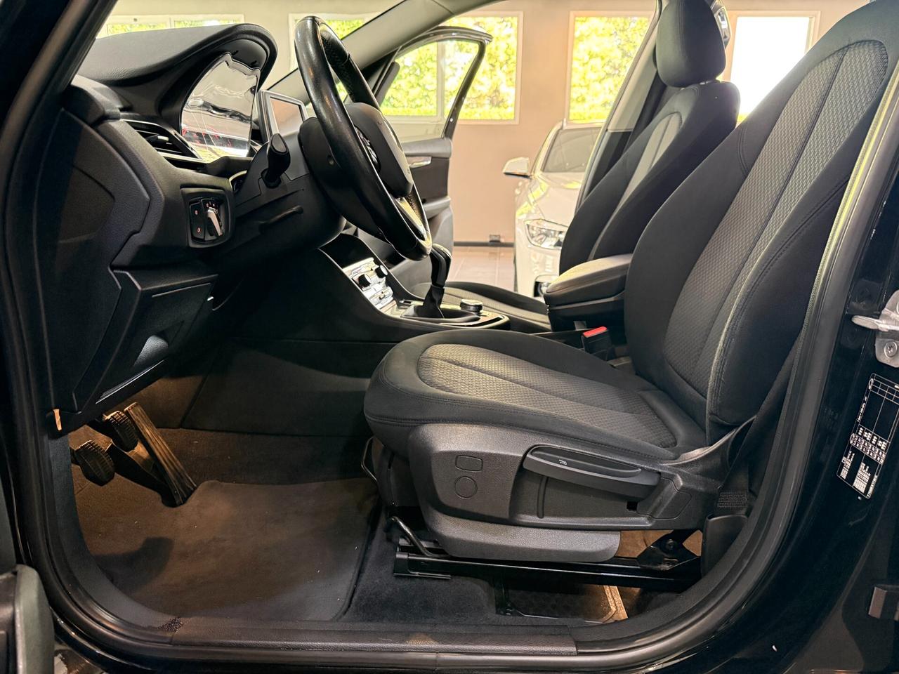 Bmw 2er Active Tourer 218d Advantage