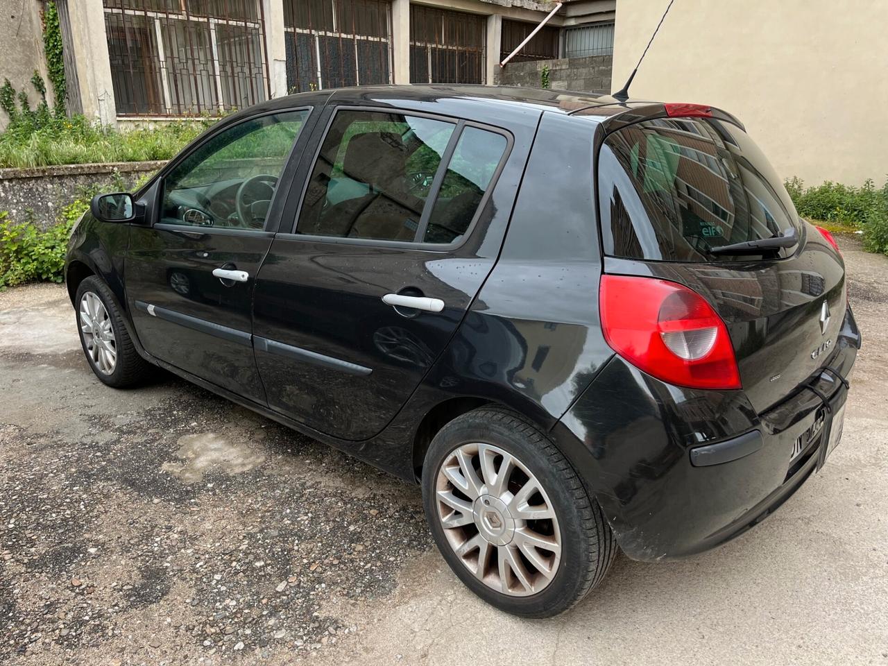 Renault Clio 1.2 16V 5 porte