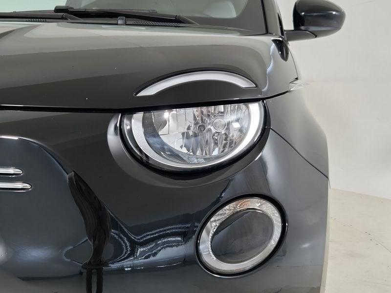 FIAT 500 IV 2020 500e 42 kWh La Prima