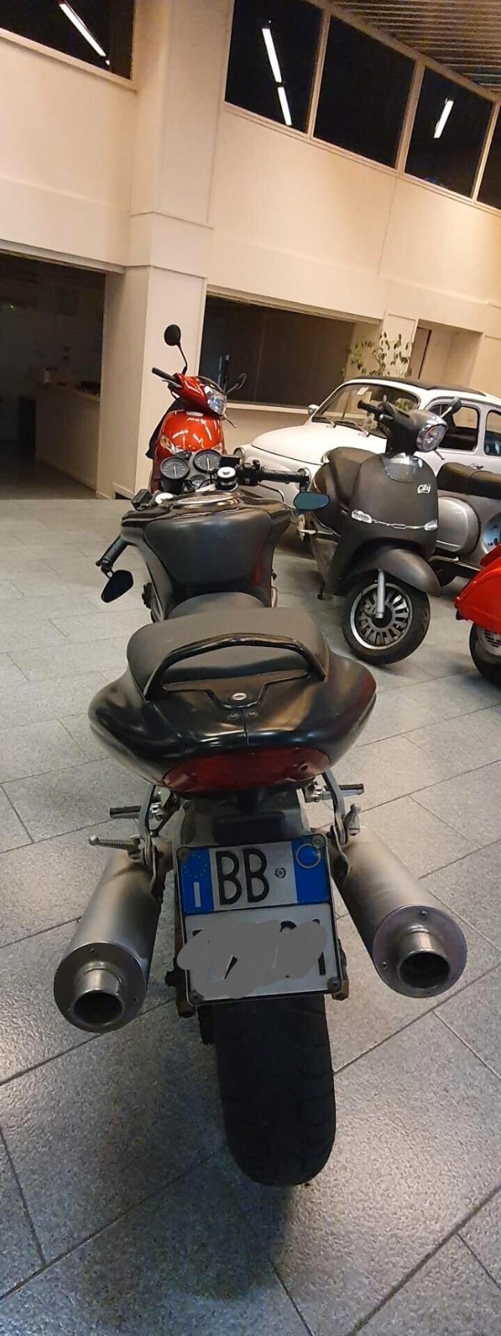 DUCATI 750 DESMODUE IE SPORT