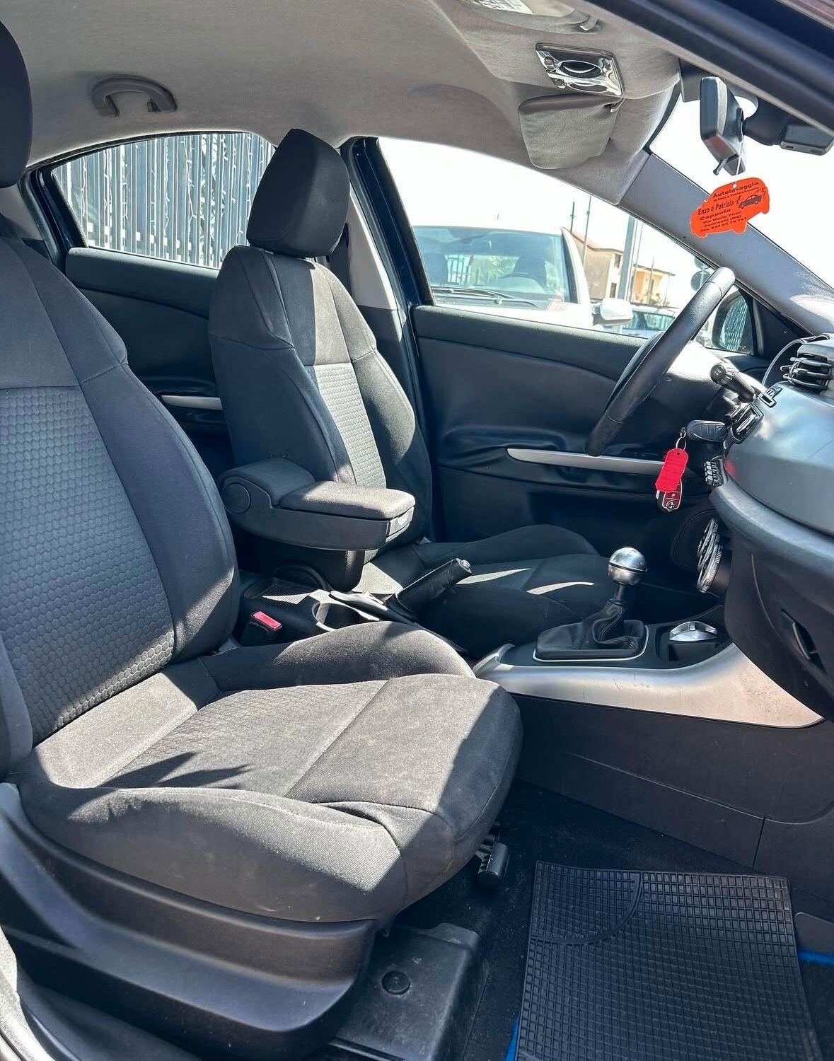 Alfa Romeo Giulietta 1.6 JTDm-2 105 CV Distinctive del nord