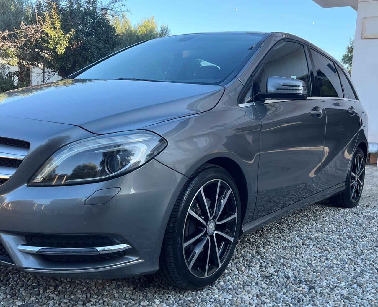 Mercedes-benz B 180 d Automatic AMG Line Advanced