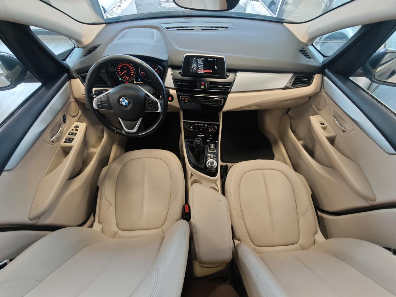 Bmw 2er Active Tourer 218d Luxury