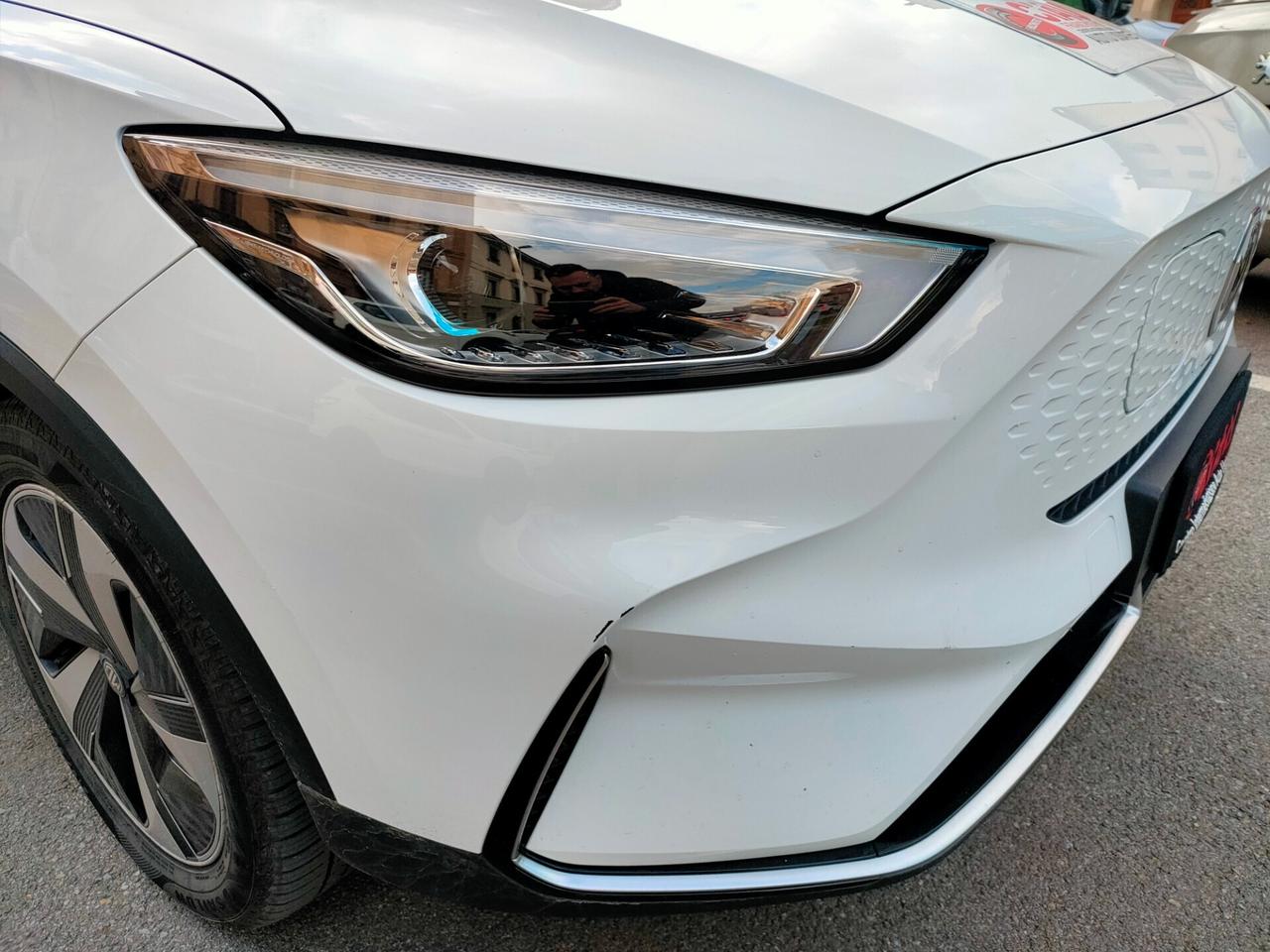 Mg ZS EV Luxury 72 kWh