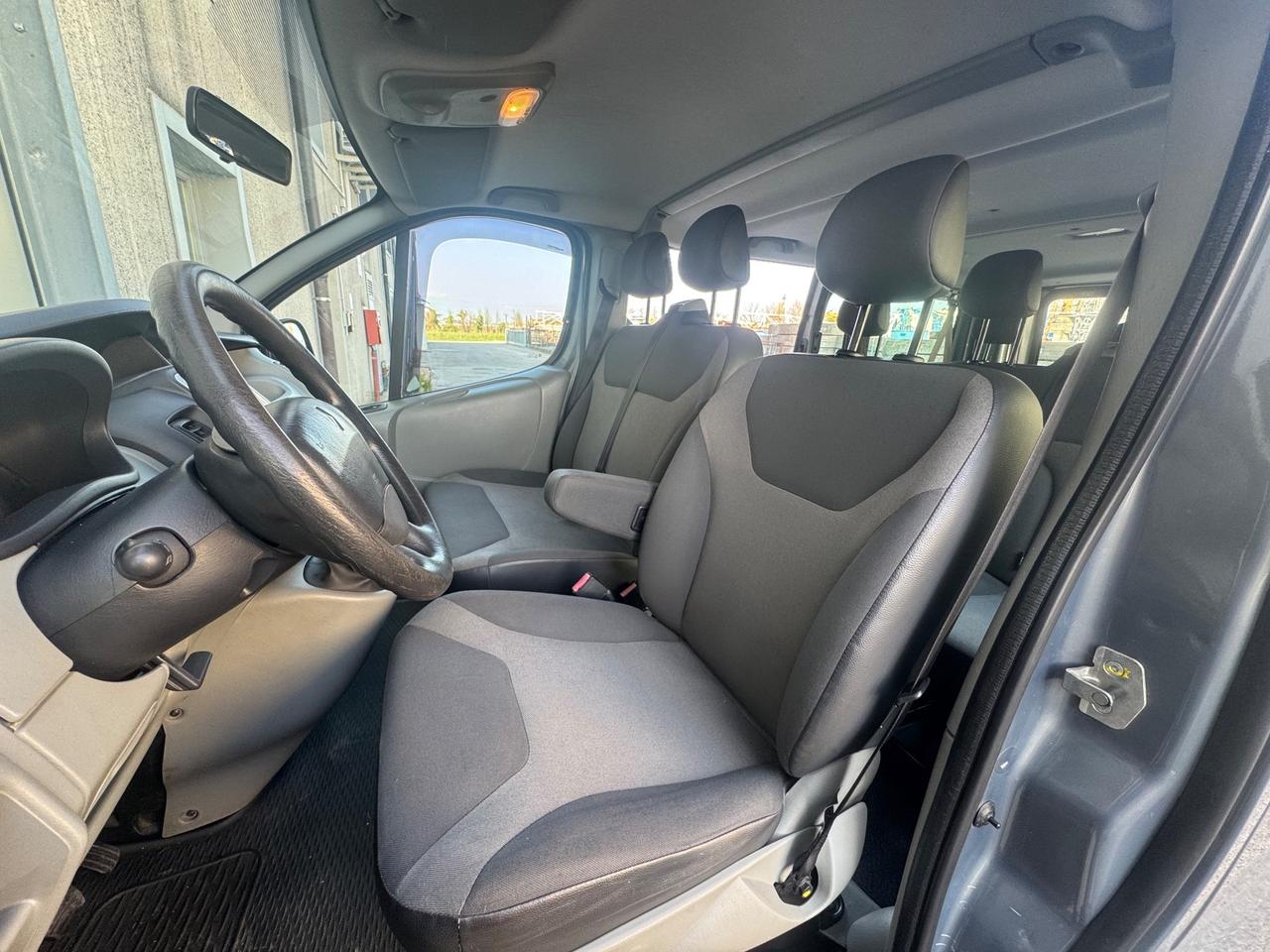 Renault Trafic 2.0 dci 9 posti