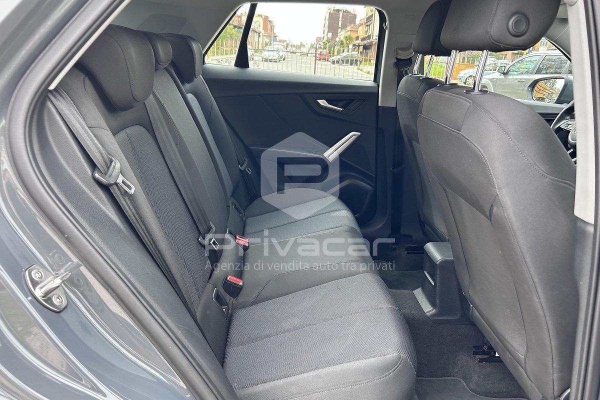 AUDI Q2 30 TDI S tronic Business