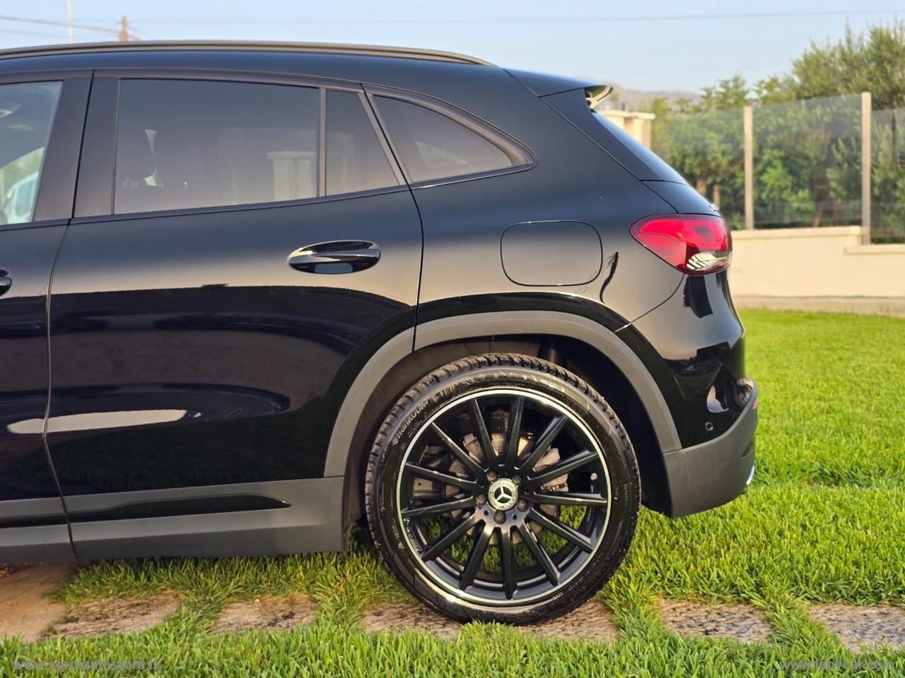MERCEDES-BENZ GLA 200 d Automatic 4Matic Premium