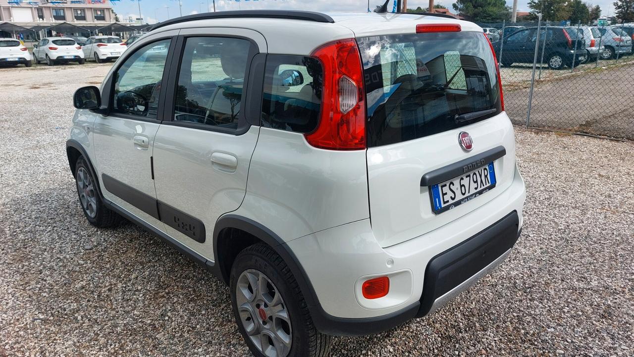 Fiat Panda 1.3 MJT 16V DPF 4x4 Climbing