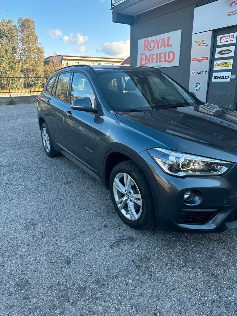 Bmw X1 sDrive18d xLine