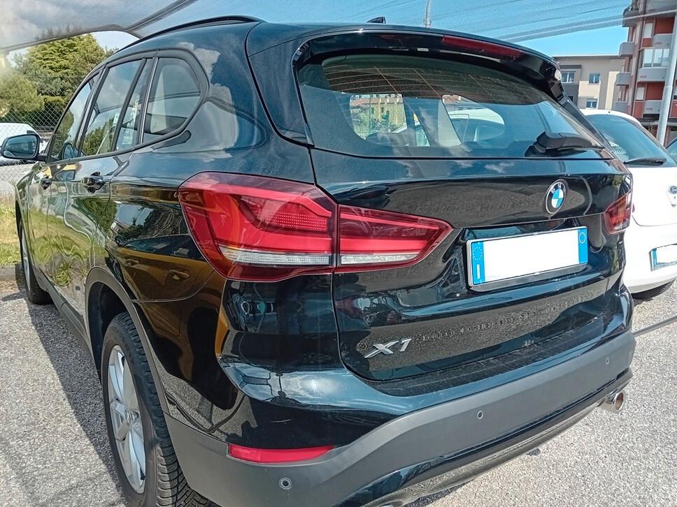 Bmw X1 sDrive18d Advantage