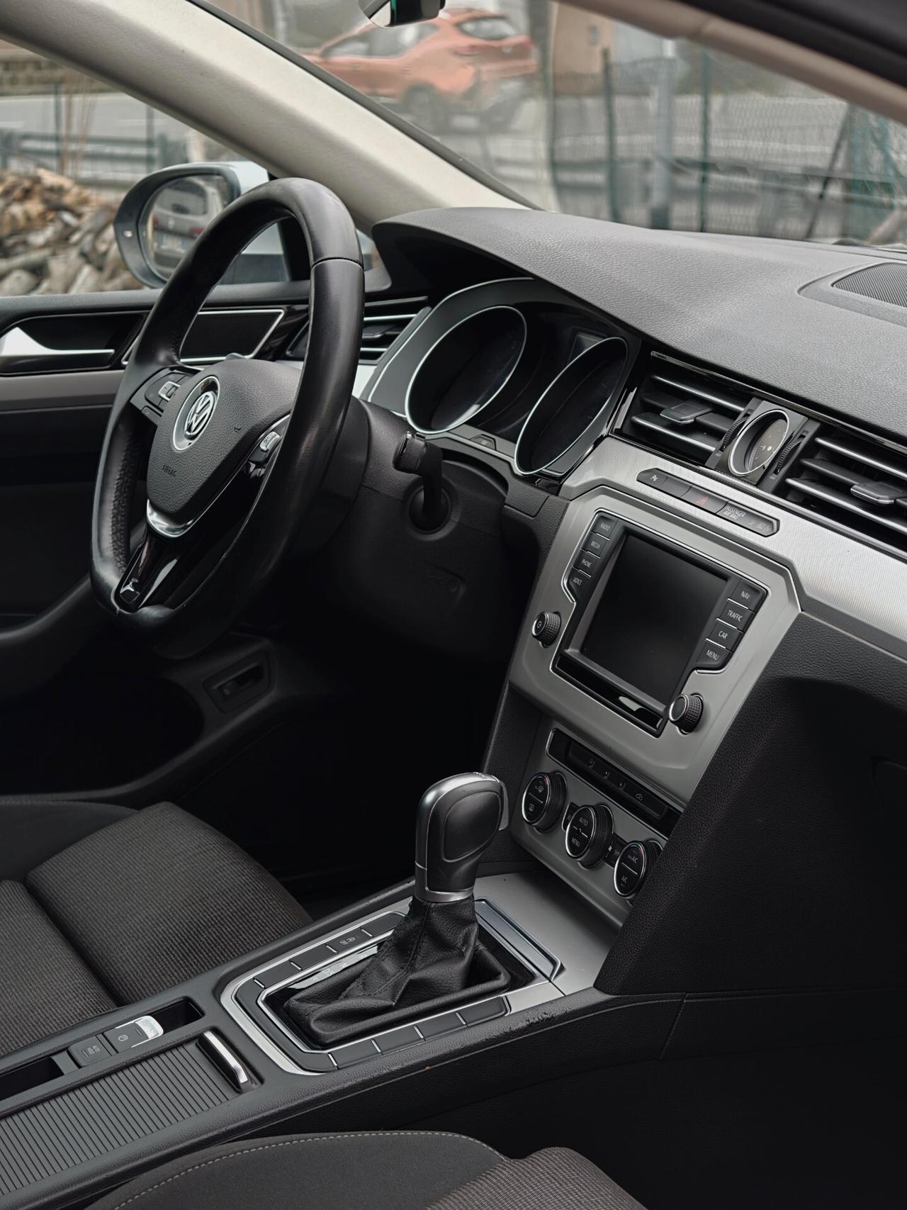 Volkswagen Passat Variant 1.6 TDI 120cv DSG