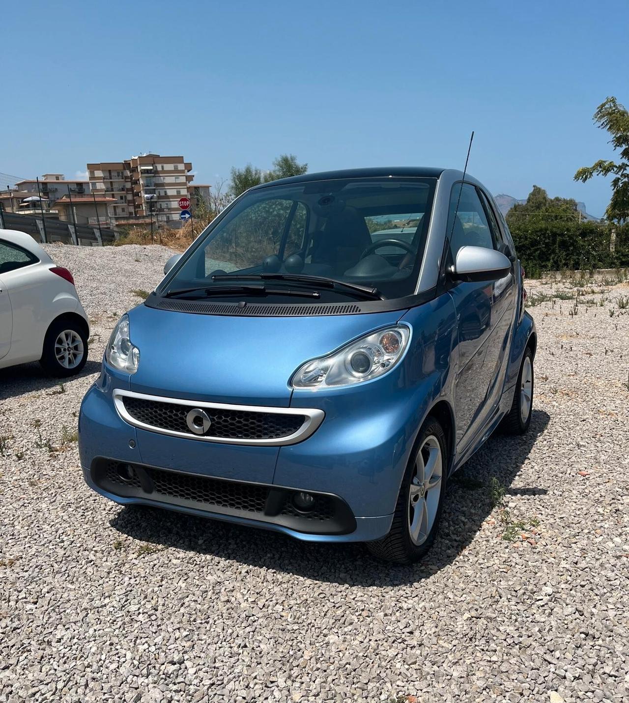 Smart ForTwo 1000 52 kW MHD coupé pulse