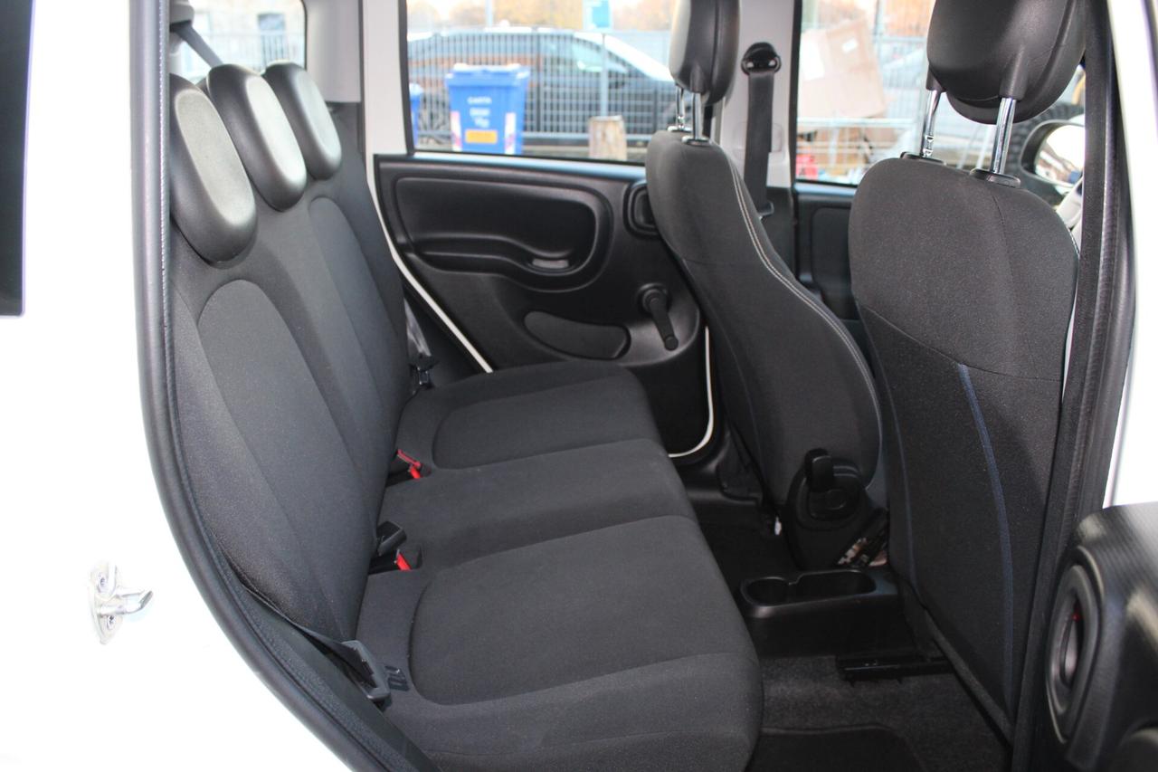 Fiat Panda 1.0 Hybrid 9.000 KM