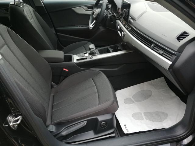 AUDI A4 Avant 40 TDI S tronic Business Advanced