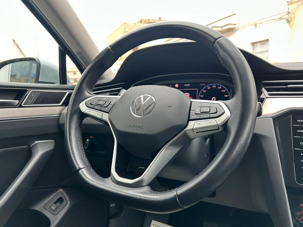 VW Passat 2.0 TDI DSG EXECUTIVE COCKPIT/NAVI-2020