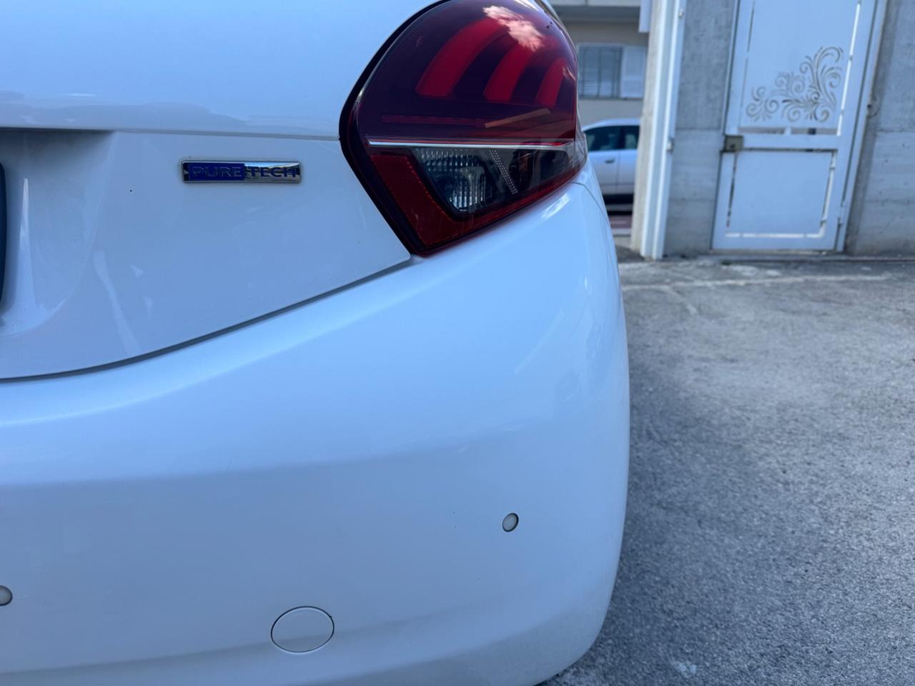 Peugeot 208 1.2 BENZINA 82CV 2017