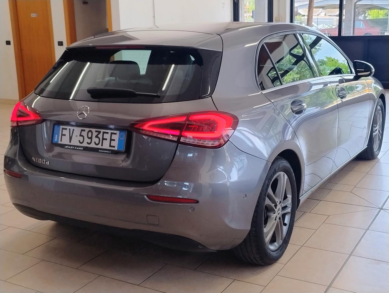 MERCEDES A180d Automatic Sport NAVI LED